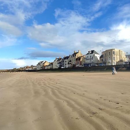 Appartement Avec Jardin Et Acces Mer Grandcamp-Maisy Exteriér fotografie