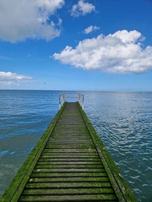 Appartement Avec Jardin Et Acces Mer Grandcamp-Maisy Exteriér fotografie